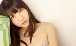 日本美女壁纸,展现东方魅力与时尚风采”